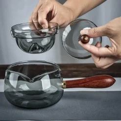 Elegante, drehbare, hitzebeständige Teekanne – zeitloses Design