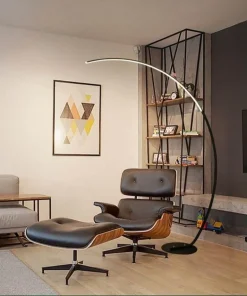 Elegante geschwungene LED-Eck-Stehleuchte