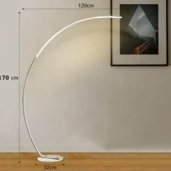 Elegante geschwungene LED-Eck-Stehleuchte