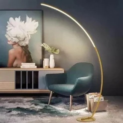 Elegante geschwungene LED-Eck-Stehleuchte