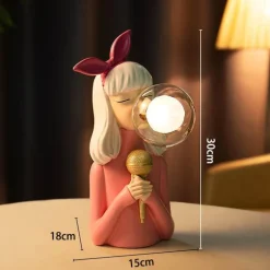 Elegante Tischlampe aus Kunstharz – Stilvolle Schlafzimmerbeleuchtung für Mädchen