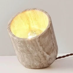 Elegante Travertin-Tischlampe - Wohnbeleuchtung Dekor
