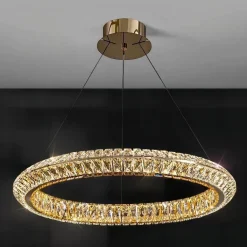 Eleganter Kristallkronleuchter – luxuriöse Beleuchtungskörper