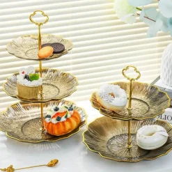 Eleganter mehrstöckiger Dessertständer – Blumenkuchenständer
