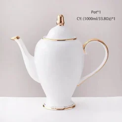 Elegantes Tee- und Kaffeeservice aus Bone China – Weiße und goldene Porzellantassen