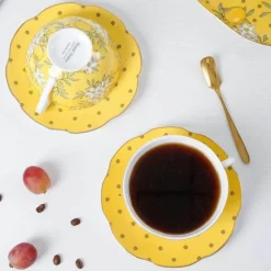 Elegantes Teeservice aus Knochenporzellan – Zitronenbaum-Tasse und Untertasse, Schwarztee-Set