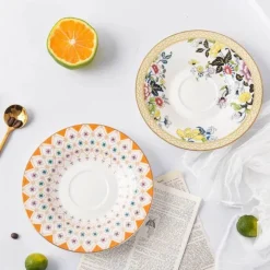 Elegantes Teetassen- und Untertassen-Set aus Bone China – Floral Coffee Essentials