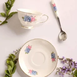 Elegantes Teetassen-Set aus Bone China – Schwarzes Kaffeegeschirr mit Untertasse und Löffel