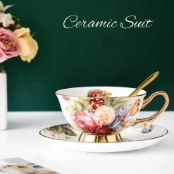 Elegantes Teetassen-Set aus Bone China – Schwarzes Kaffeegeschirr mit Untertasse und Löffel