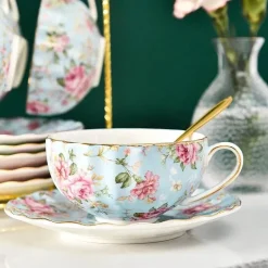 Elegantes Teetassen-Set mit Blumenmotiv – inklusive Löffel und Untertasse