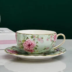 Elegantes Teetassen-Set mit Blumenmotiv – inklusive Löffel und Untertasse