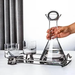 Elegantes Wasserkrug-Set - Glaskaraffe mit Bechern