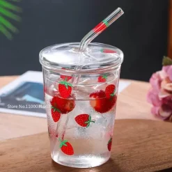 Erdbeerglasbecher – süßes hitzebeständiges Trinkgefäß mit Strohhalm, 300–350 ml