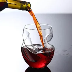 Eris Twisted Motion Becher