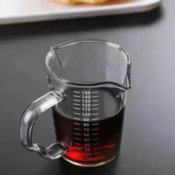 Espresso-Messbecher aus Glas mit Doppelöffnungs-Messskala für perfekte Lattes