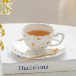 Espressotassen-Set aus Keramik – Hochwertige Tassen mit Untertasse und Löffel