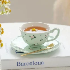 Espressotassen-Set aus Keramik – Hochwertige Tassen mit Untertasse und Löffel