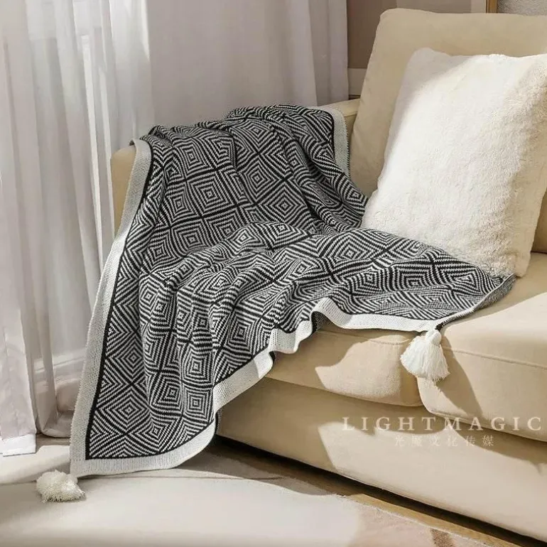 Ethnische Strickdecke - Gemütliches Sofadekor