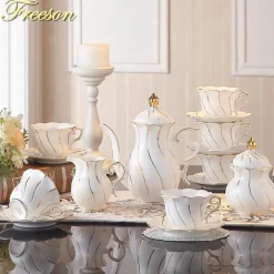 Europäisches Kaffeeservice aus Knochenporzellan – Tee und Kaffee aus Porzellan mit Goldeinlage