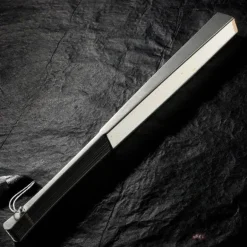 Faltfächer aus Titanlegierung – Taktisches Werkzeug zur Selbstverteidigung