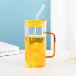 Farbige Glasbecher mit Strohhalm – Lustiges Trinkgeschirr-Set