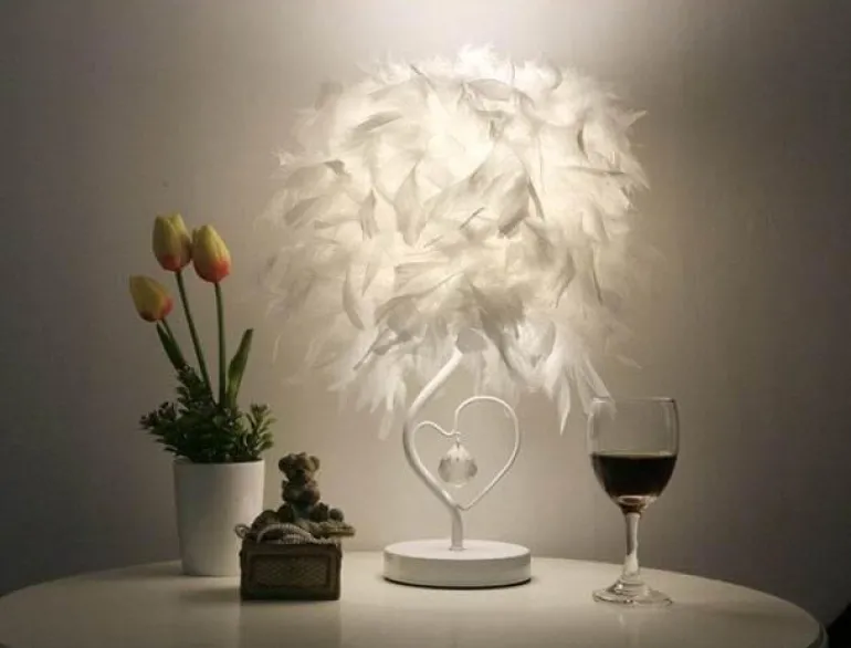 Feather Crystal Table Lamp - Elegant Home Lighting Decor
