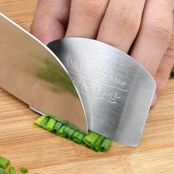 Fingerschutz aus Edelstahl – Sicherheitsschneidwerkzeug