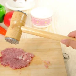 Fleischklopfer aus Holz – Küchenwerkzeug für Steak und Schweinefleisch