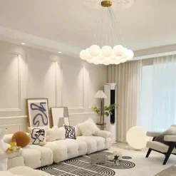 Französischer Glaskronleuchter – Elegante, leuchtende Beleuchtung für Innenräume