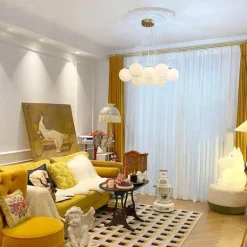 Französischer Glaskronleuchter – Elegante, leuchtende Beleuchtung für Innenräume