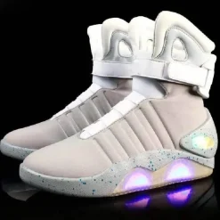 Futuristische LED-Partystiefel – wiederaufladbare Leuchtschuhe