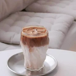 Gehämmerte japanische Tasse – unregelmäßige Kaffeetasse aus Keramik