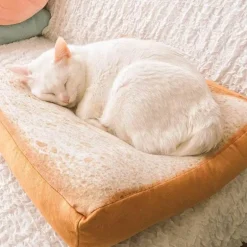 Gemütliches Katzenbett – warmes Haustierbett in Brotform