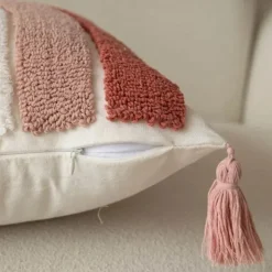 Geometrische rosa getuftete Kissenbezüge - bestickte Kissenbezüge
