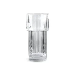 Gerippte Elegance Vase – Stilvolles dekoratives Herzstück