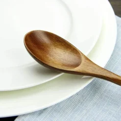 Geschirrset aus Holz mit Löffel und Gabel – 5-teiliges Küchenutensilien-Set