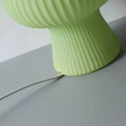 Gestreifte Pilz-Tischlampe – Stilvolle Glasleuchte
