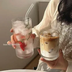 Gestreiftes Kaffeetassen-Set aus Glas – vielseitiges Trinkgeschirr für Kaffee, Tee, Wein