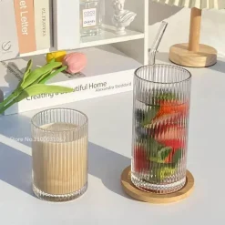 Gestreiftes Kaffeetassen-Set aus Glas – vielseitiges Trinkgeschirr für Kaffee, Tee, Wein