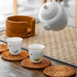 Gewebtes Rattan-Getränkeuntersetzer-Set – Umweltfreundliche Tischsets aus Bambus