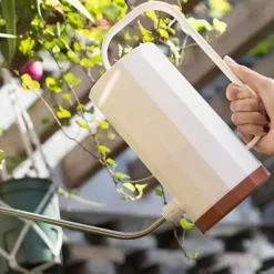 Gießkanne mit Schwanenhals – elegantes geometrisches Design