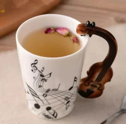 Gitarrentasse – Keramik-Kaffeetasse für Musikliebhaber