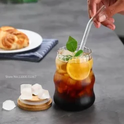 Glasbecher-Set mit Deckel und Strohhalm – Transparentes Trinkgeschirr für Getränke