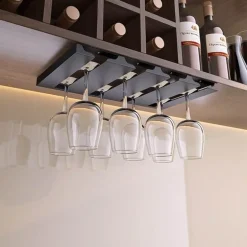 Glas-Organizer unter dem Schrank – Aufbewahrungslösung für die Küche