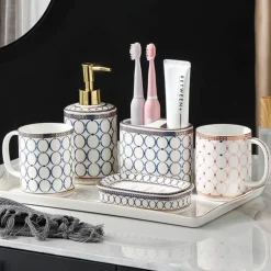 Gold Ceramic Circle Print Bathroom Set - Elegant Decor for Home