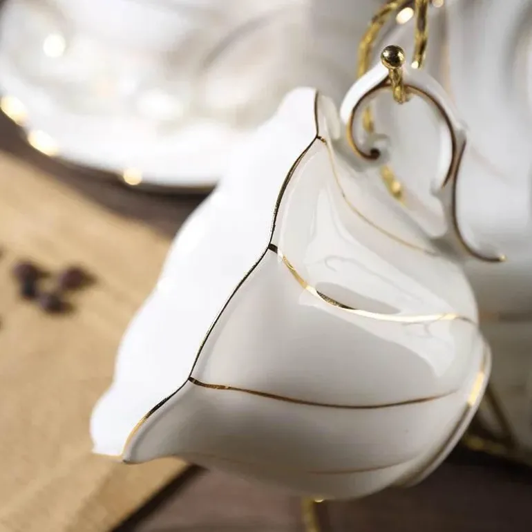 Gold Wave Teetassen-Set – 200 ml hochwertiges Trinkgeschirr aus Bone China
