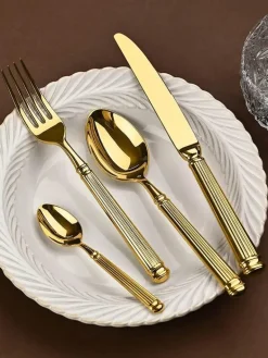 Goldfarbenes Edelstahl-Besteckset – 4-teiliges elegantes Essbesteck