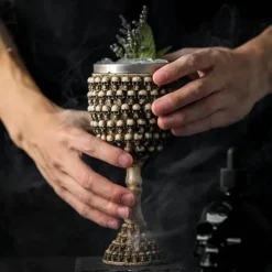 Gotischer Totenkopfkelch – Einzigartiges Weinglas aus Edelstahl für Partys