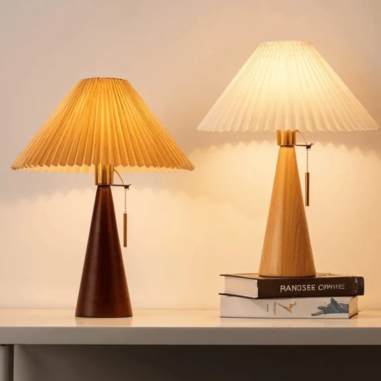 Grace Crane Lamp - Elegant Lighting Fixture