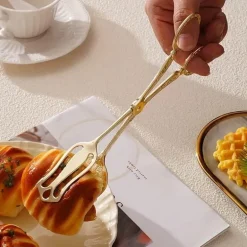 Gravierte Scherenzange – Aria Küchenutensil